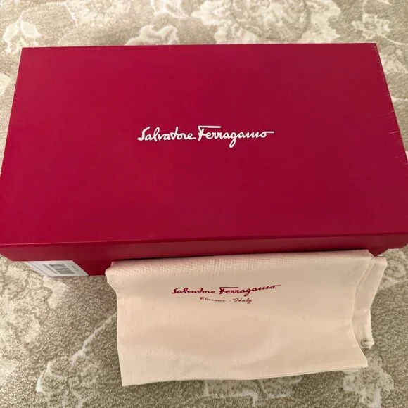 Indulge in Salvatore Ferragamo Patent Leather Bow Stiletto Heels, New Blush, 8B - Picture 15 of 15